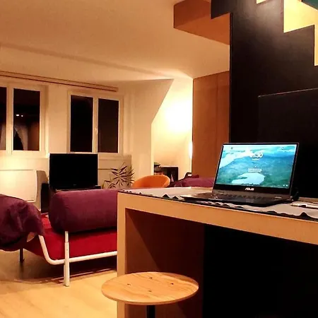 Le Duplex, Vue Et Port Lägenhet