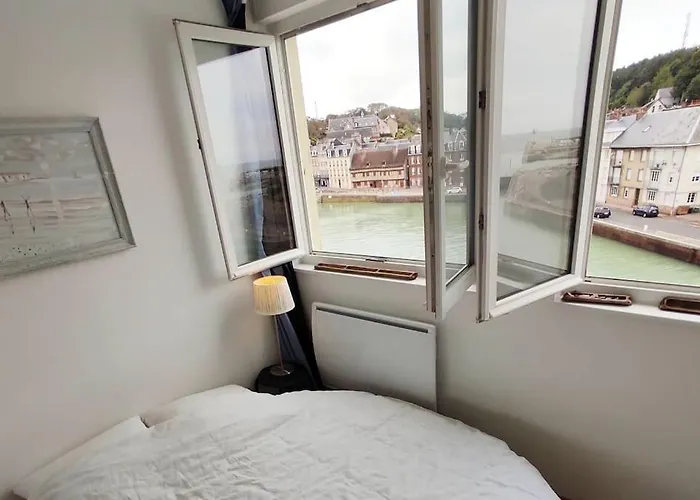 Le Duplex, Vue Et Port