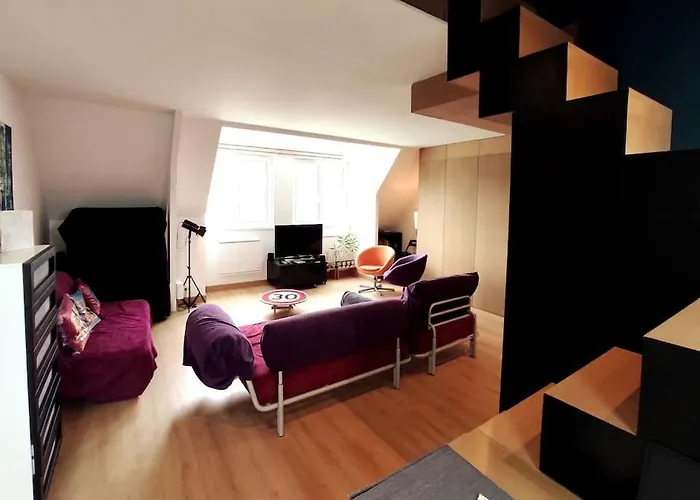 Le Duplex, Vue Et Port *